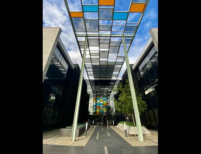 733M² OFFICE TO LET IN BRYANSTON